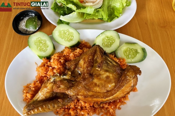 Cơm Gà Mỹ Tâm Pleiku – Quán Cơm Gà Xối Mỡ & Cơm Gà Phố Núi Tại Gia Lai