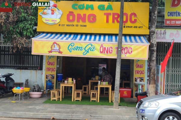 Cơm Gà Ông Trọc Pleiku – Quán Cơm Gà Xối Mỡ & Cơm Gà Phố Núi Tại Gia Lai