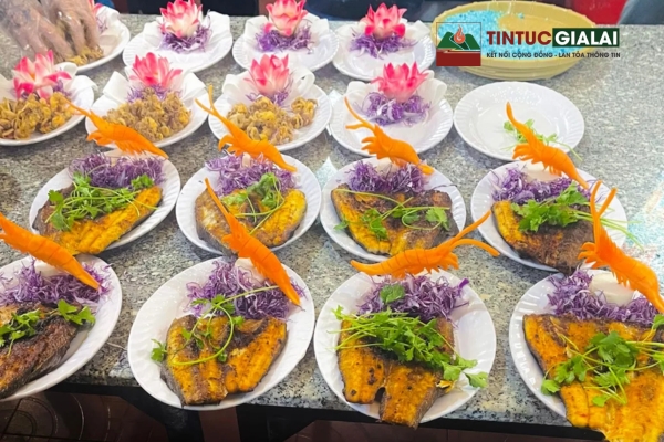 Nhà Hàng Hải Sản Đầm Thị Nại Pleiku – Nhà Hàng Hải Sản Tươi Sống Tại Gia Lai